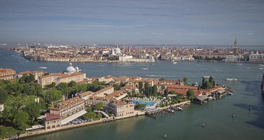 10 nejlepších luxusních hotelů v Benátkách 11