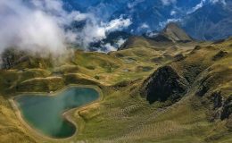 Montagnon – jezero ve tvaru srdce ve francouzských Pyrenejích 10