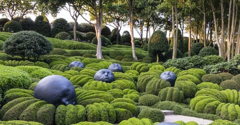 Turisty oceňovaná zahrada Les Jardind d´Etrat 1
