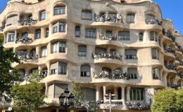 Srdce katalánské metropole: Gaudí Houses & Sagrada Família: Celodenní prohlídka Barcelony 1