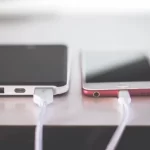 TIPY - koupě nabíječky k telefonu 6