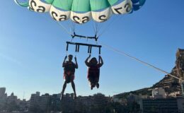 Alicante: Parasailing a projížďka lodí 10